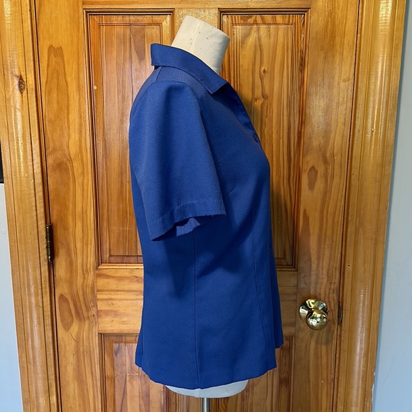 Sag harbor button up top - Picture 5 of 6